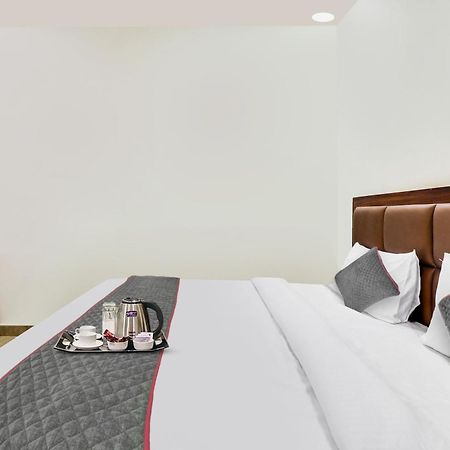 Hotel O Golden Grand Agra  Dış mekan fotoğraf