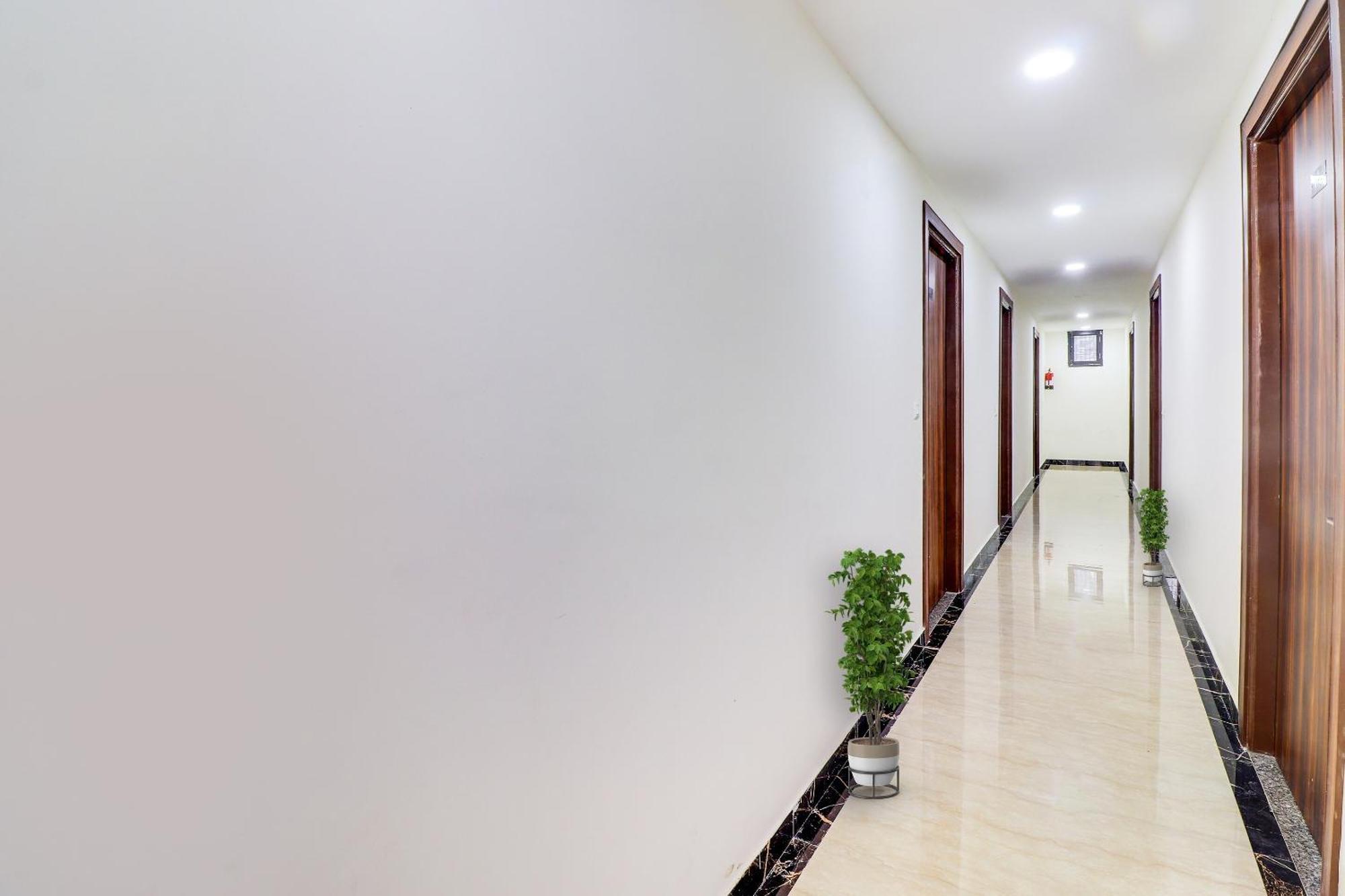 Hotel O Golden Grand Agra  Dış mekan fotoğraf